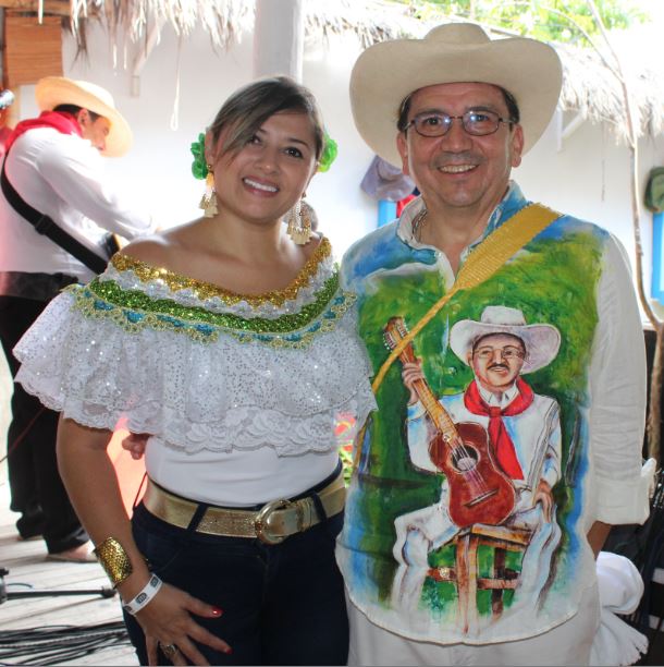 Andrea del Pilar Bautista Perdomo, Directora Ejecutiva de Fenalco y Víctor Charry Olarte, Gerente de la Casa del Folclor.